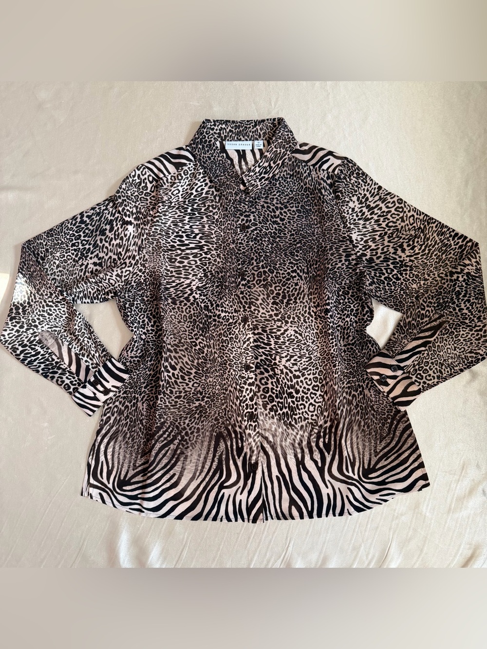 Susan Graver Long Sleeve Button-Front Blouse in Animal Print Size 10 NWOT